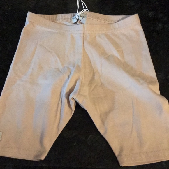 Lil leggs tight shorts - Picture 1 of 3